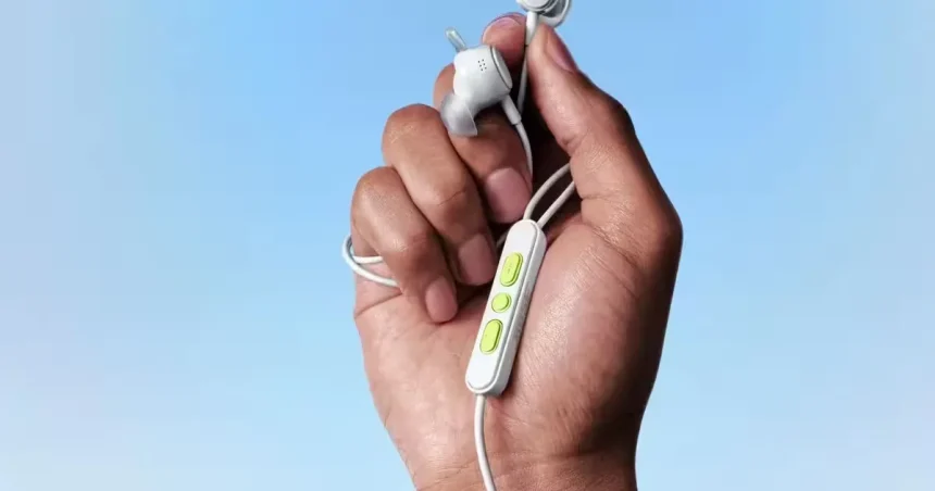 Káblové slúchadlá do uší zažívajú návrat, prekvapivo aj od audiofilskej značky Bose