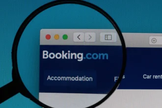 Komisia preveruje Booking pre podvodné inzeráty a phishing