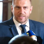 Kuffa rešpektuje Pellegriniho rozhodnutie, nad zmluvami z éry Tarabu krúti hlavou