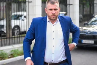 Kuffa: Taraba je klamár v obleku. Karas: Ficova vláda je najslabšia