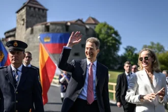 Lichtenštajnský princ využil veto. Takúto moc nemá väčšina európskych panovníkov