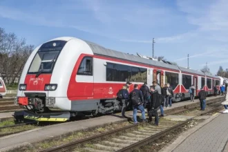 Máte lístok na vlak na dušičkový víkend? Kúpte ho teraz, čaká sa nápor cestujúcich