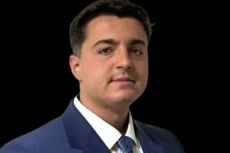 Najmladší slovenský starosta má 25 rokov a s dedinou veľké plány