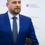 Ombudsman ustúpil od podnetu na Ústavnom súde