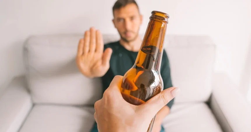 Pohár vína či pivo po práci? Riziko sa môže nenápadne hromadiť celé roky