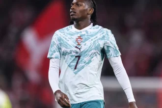 Potupa pre Ronalda: sedmičku nosí iný hráč, legendy sa búria