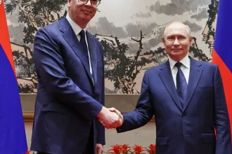 Prečo má Putin od prehry v Srbsku ďaleko, hoci v Belehrade stratil papagája?