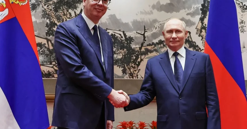 Prečo má Putin od prehry v Srbsku ďaleko, hoci v Belehrade stratil papagája?