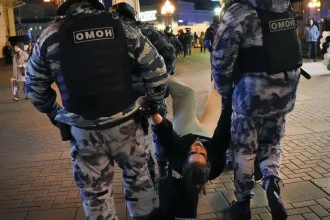 Pred Putinom utiekli, Západ ich vracia späť. V Rusku niektorých čakal krutý osud