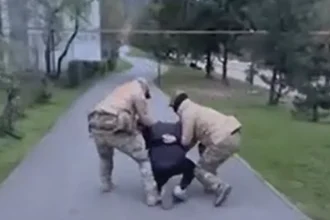 Ruská tajná služba pri falošnom zatknutí prezradila samu seba