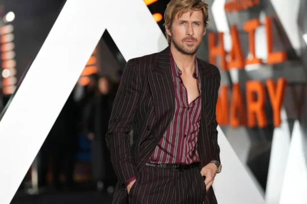 Ryan Gosling sa po 17 rokoch vrátil k projektu Dead Man’s Bones