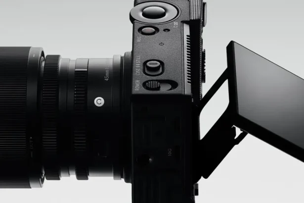 Sigma uviedla najmenší plnoformátový fotoaparát na svete: má 11 cm a zvládne aj 6K video