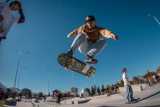 Skejteri sa tešia z nového skateparku, aký Slovensko ešte nemalo