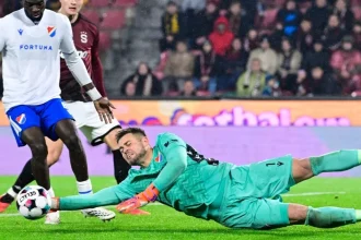 Sparta zničená Slovákom, ktorý dohrával v kŕčoch. Česi ho velebia: Bol impozantný