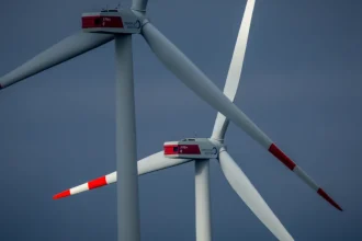 Spor o veterné elektrárne na Zemplíne ide na súd, kraj varuje pred rizikami