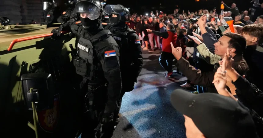 Srbsko bolo na pokraji násilného prevratu, v poslednej chvíli prišiel zvrat