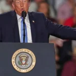 Súd znemožnil Trumpovej administratíve zastrašovať volebných úradníkov