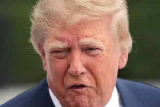 Trump stavil na ruskú naftu, Putin si z neho strieľa, Európa mlčí