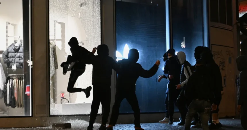 Ukradnuté kabelky Louis Vuitton predávajú na Vinted aj s čipmi
