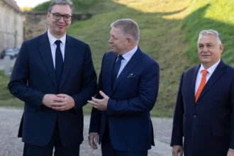 Vučič si pozval Orbána na rokovanie o návrate k moci, prezradil aj termín