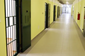Zomrel český vrah, ktorý zaživa upálil známeho a znásilnil dieťa