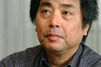 Zomrel Rjú Murakami, šokoval príbehmi plnými sexu, drog a násilia
